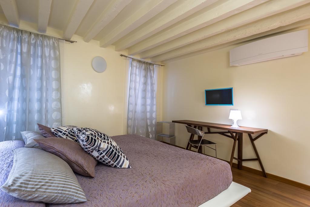 Apartments Moon Or Dama Venice Luaran gambar