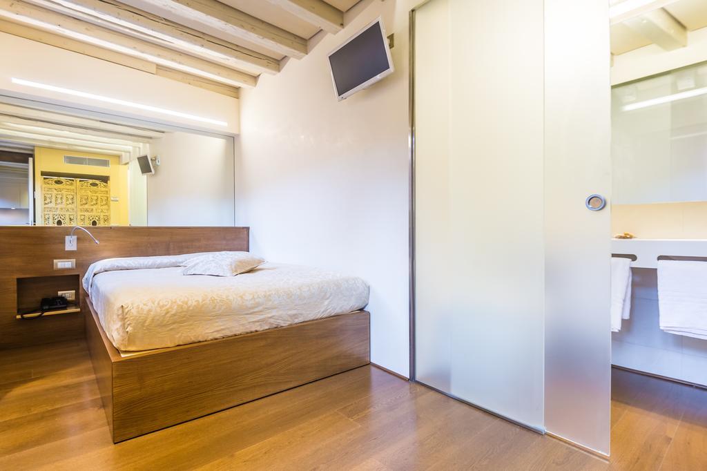 Apartments Moon Or Dama Venice Luaran gambar