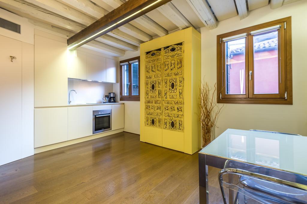 Apartments Moon Or Dama Venice Luaran gambar